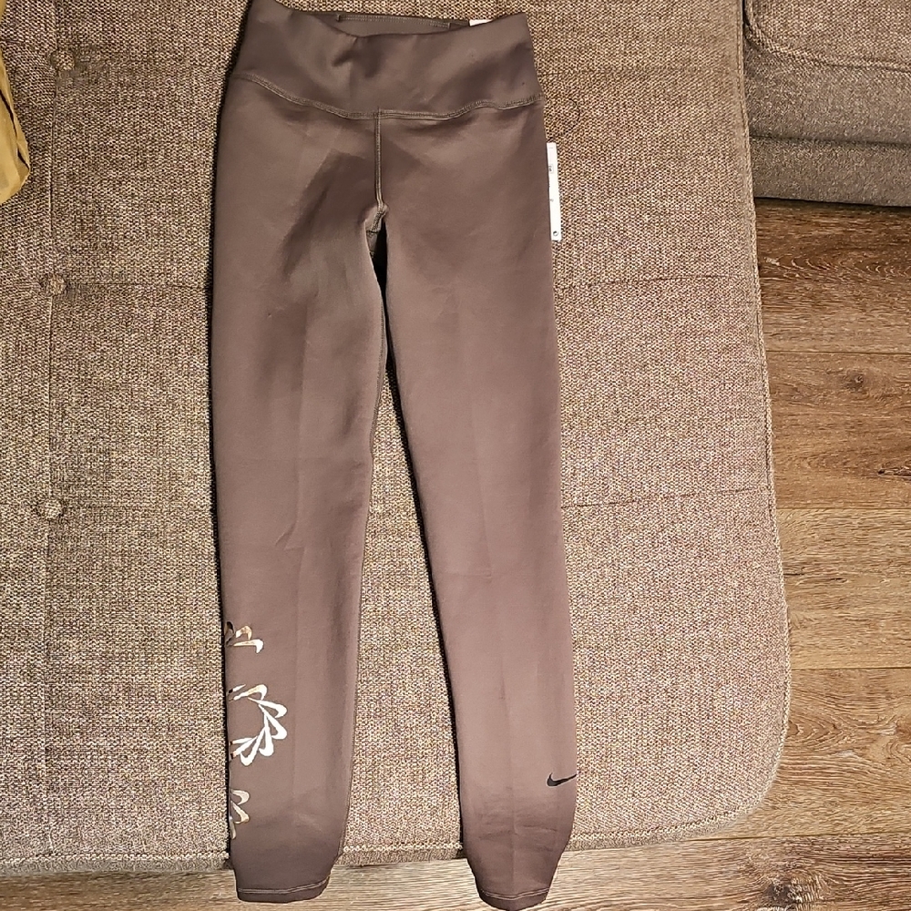 Nike Womens Leggings NWT
